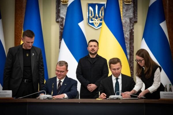Финляндия безвозмездно передаст Украине локомотивы, которые не боятся блекаутов