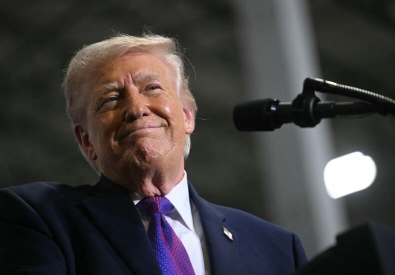 Трамп публично подтвердил, что может перенести корпус для журналистов из Белого дома