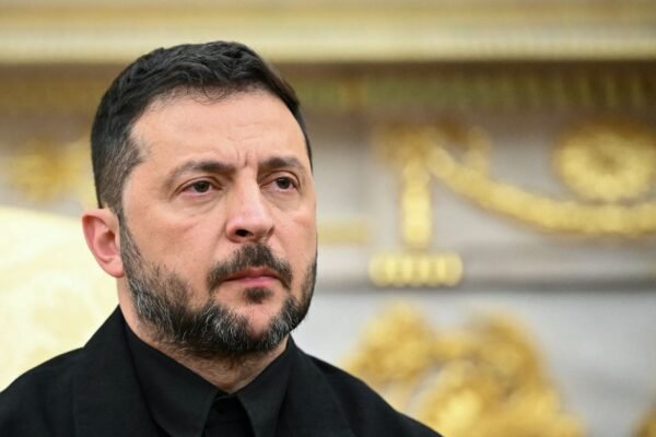 Зеленский объяснил, собирается ли уходить в отставку