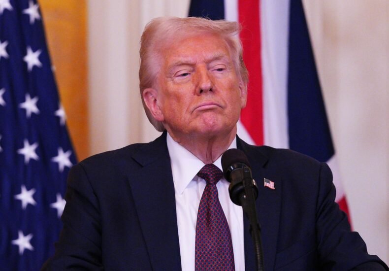 Трамп требует прекратить удары по российским НПЗ