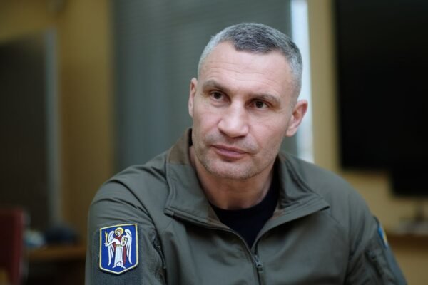 К эвакуации из Киева никто не призывал, но нужно учесть усиление обстрелов, - Кличко