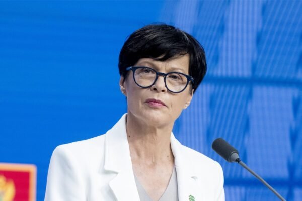 ЕС после вступления Украины планирует ограничения для ее аграрной продукции, - еврокомиссар