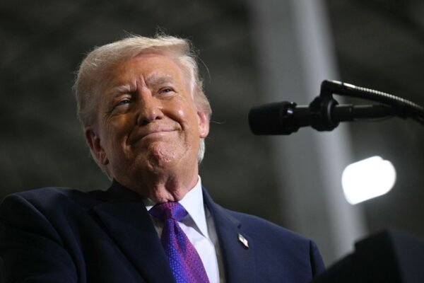Трамп вновь грозит пойти на Кубу после Ирана
