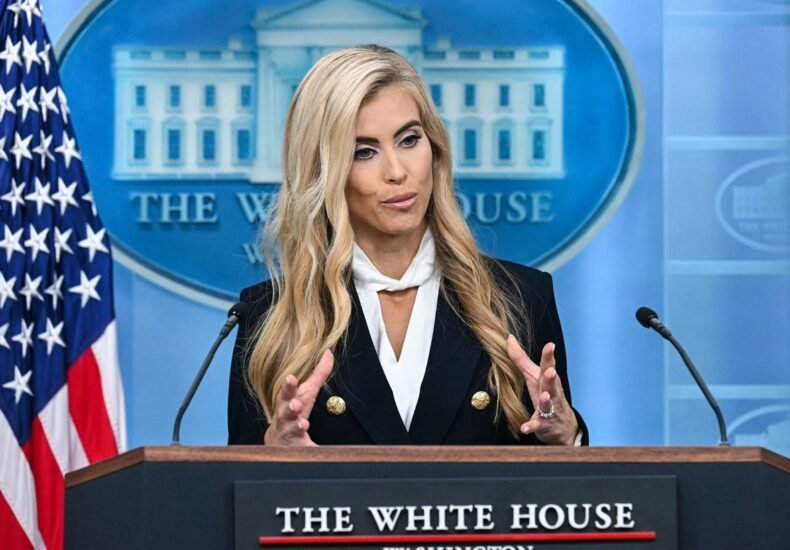 У Трампа не смогли четко сказать, прекратили ли США передачу разведданных Украине