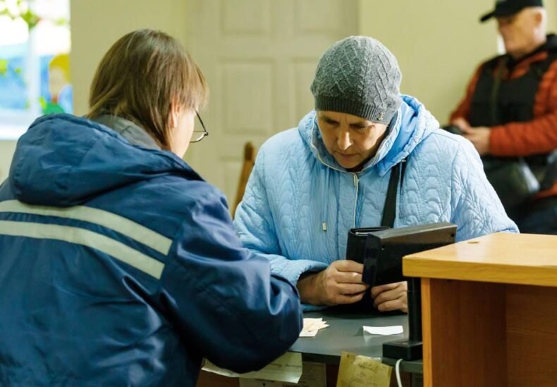 Потеряли документы из-за войны: Кабмин принял новые правила подтверждения пенсионного стажа