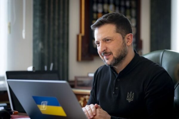 Зеленский ответил улыбкой на вопрос о роли "козла отпущения" для Трампа