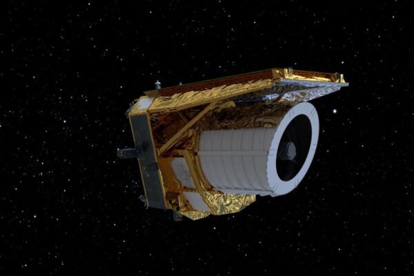 Случайная удача: телескоп Euclid открыл новую комету в Солнечной системе